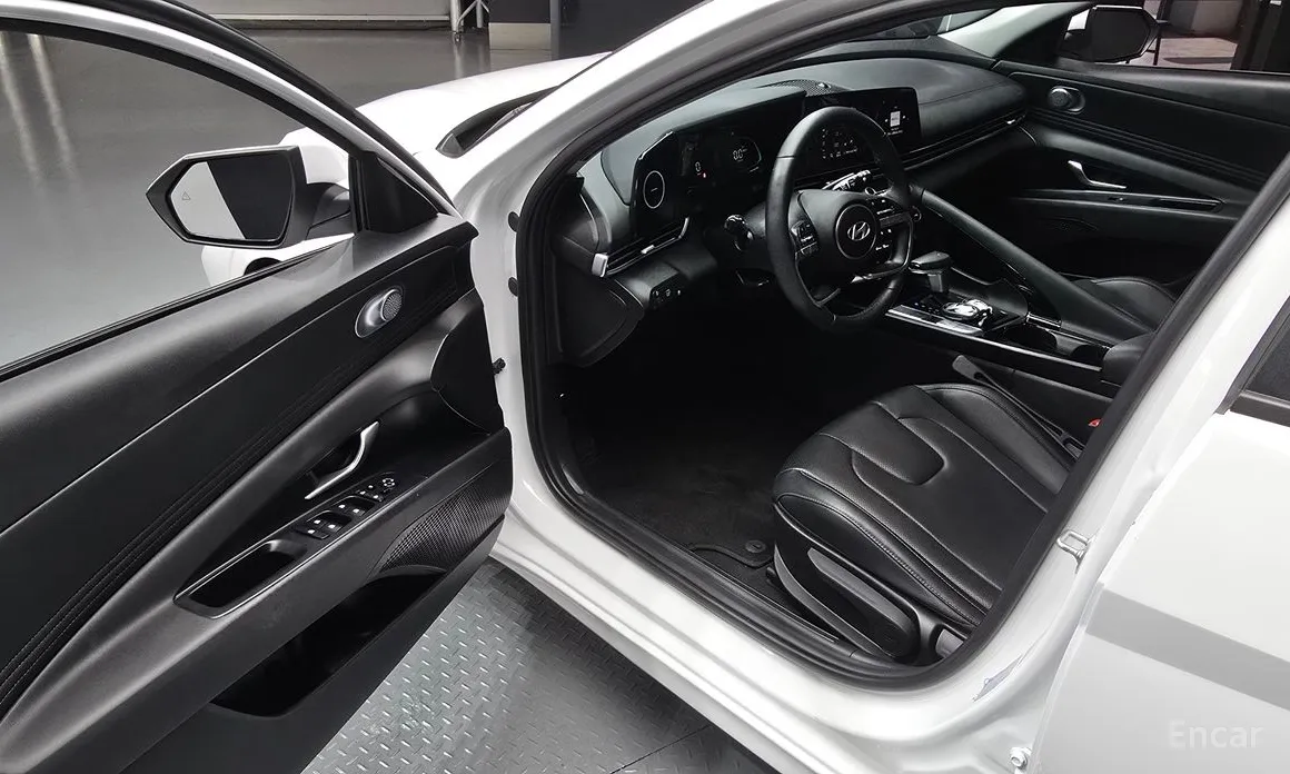 Hyundai Avante 2023 Modern