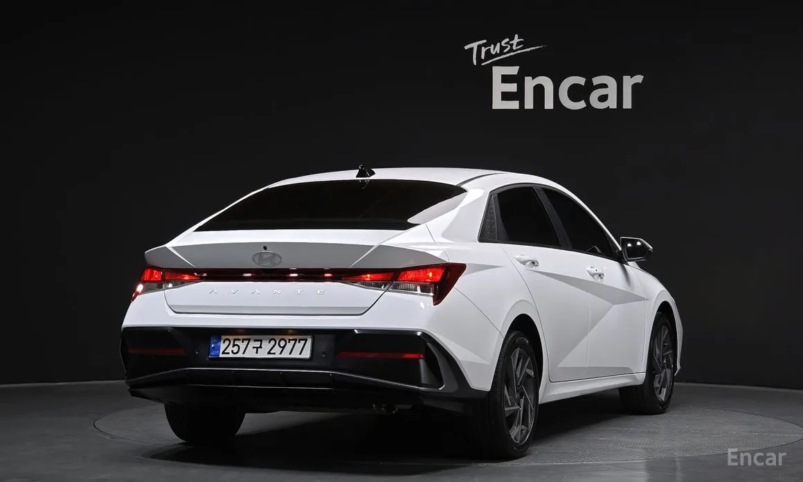 Hyundai Avante 2023 Modern