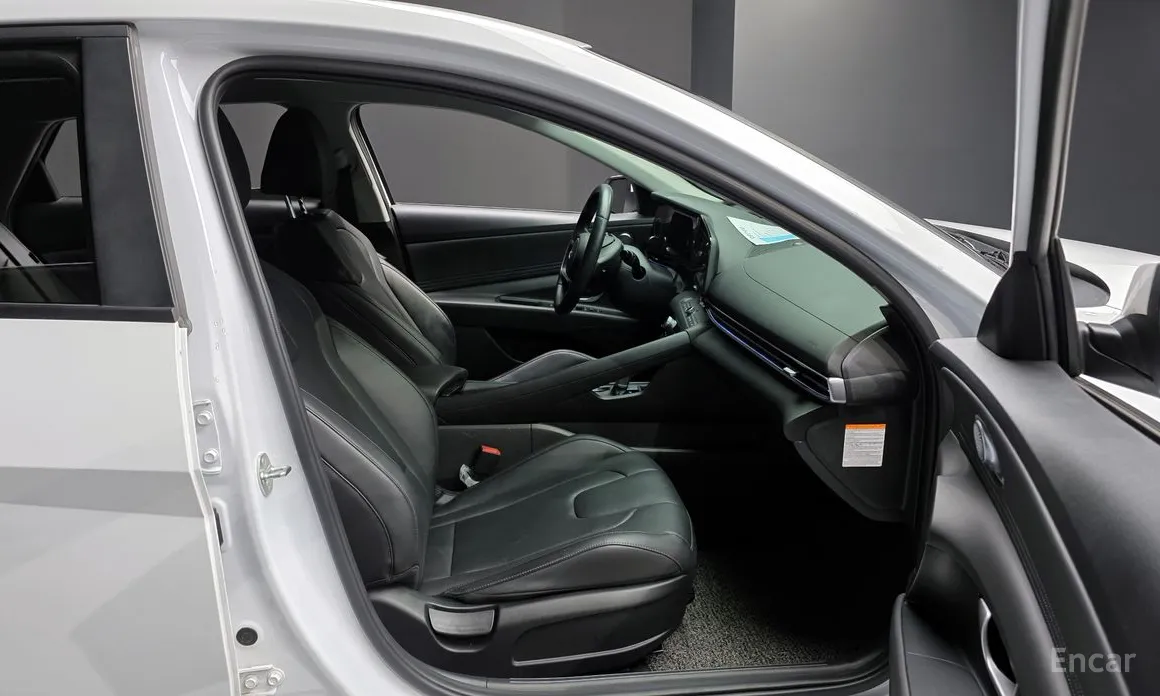 Hyundai Avante 2023 Modern