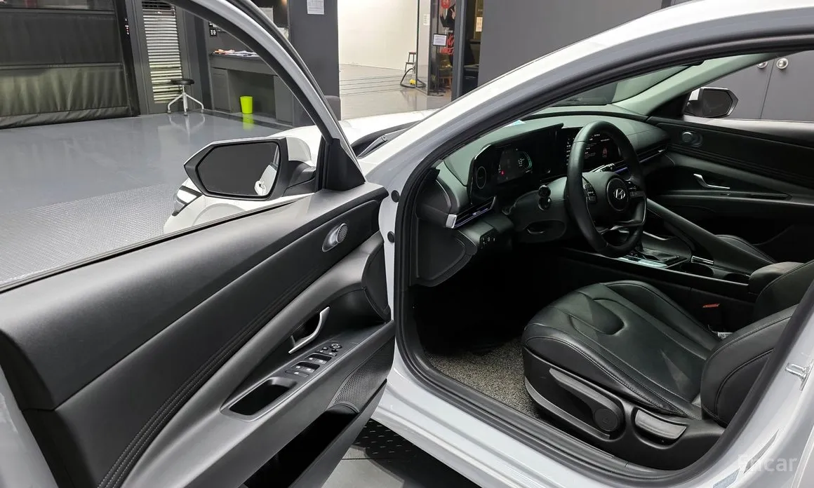 Hyundai Avante 2023 Modern