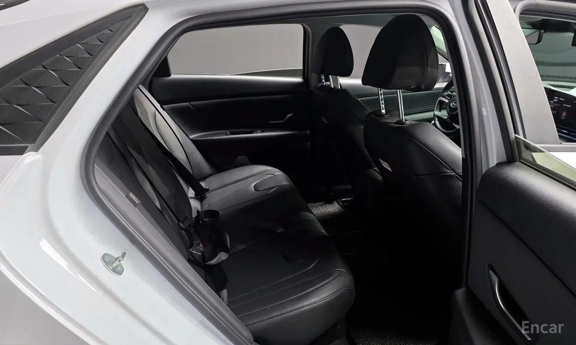 Hyundai Avante 2023 Modern