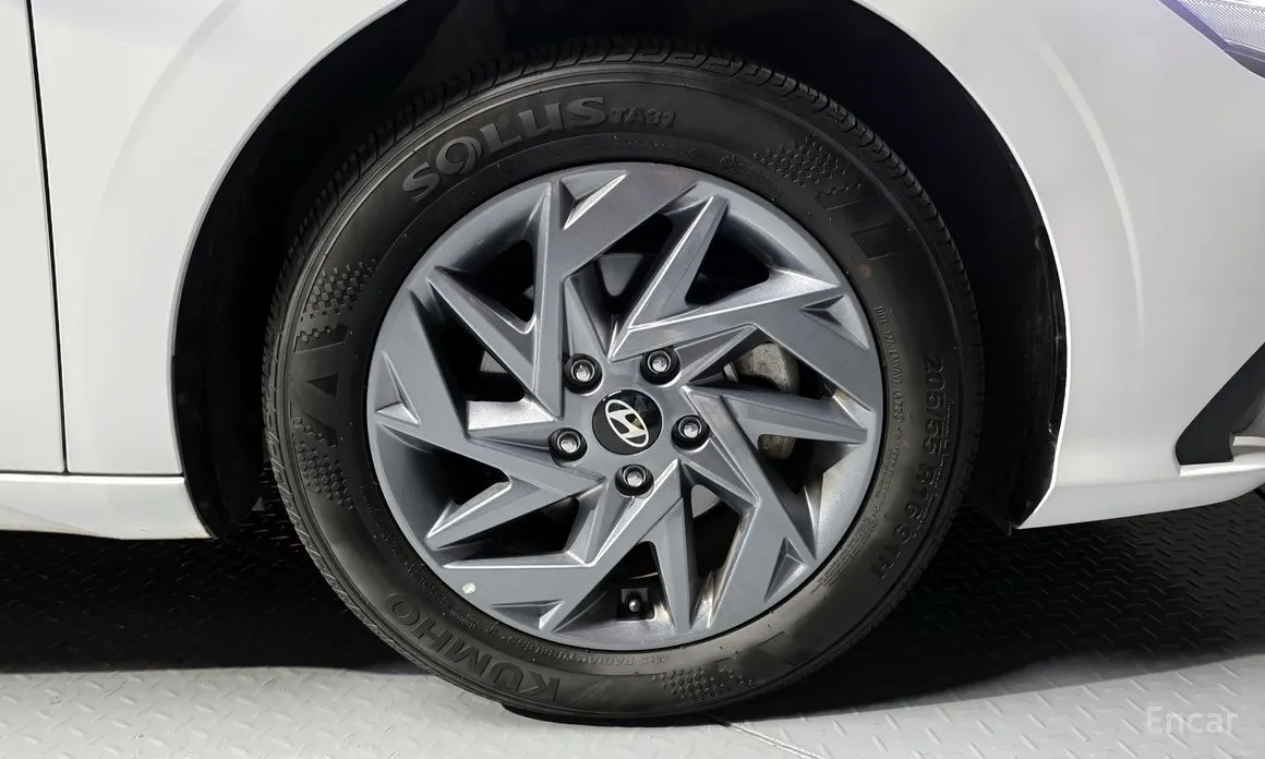 Hyundai Avante 2023 Modern