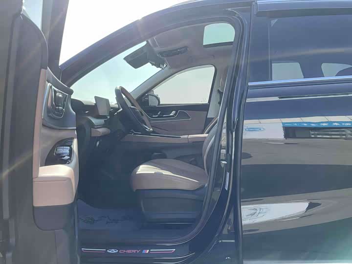 Chery Tiggo 8L 2024 2024款 2.0T 两驱豪华版 5座