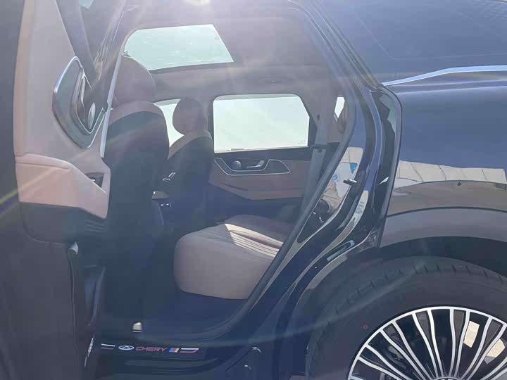 Chery Tiggo 8L 2024 2024款 2.0T 两驱豪华版 5座
