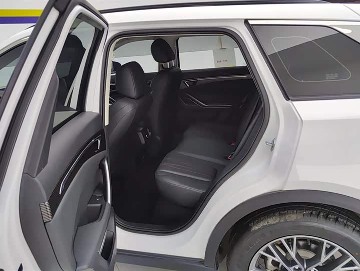 Bestune T55 2023 2023款 1.5T 自动飞跃款