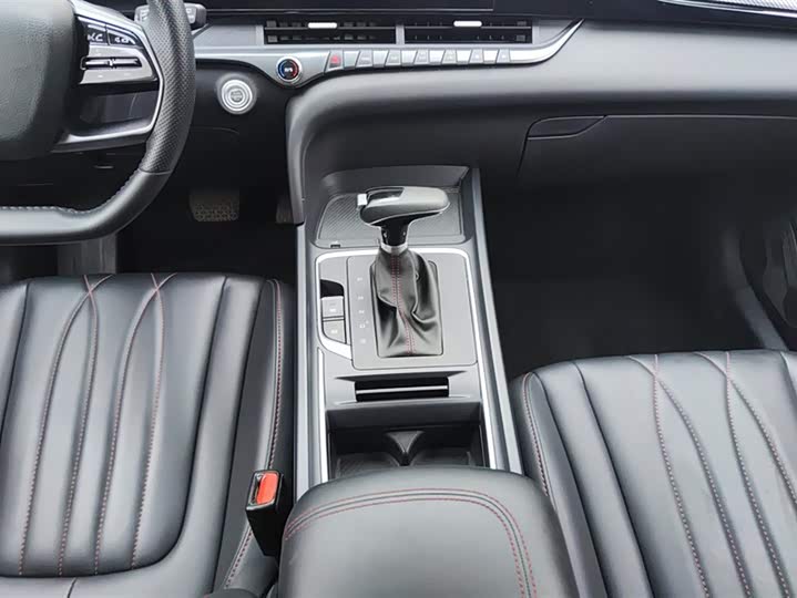 Bestune T55 2023 2023款 1.5T 自动飞跃款