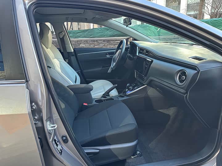 Toyota Corolla Hybrid 2020 2020款 1.8L E-CVT舒适版