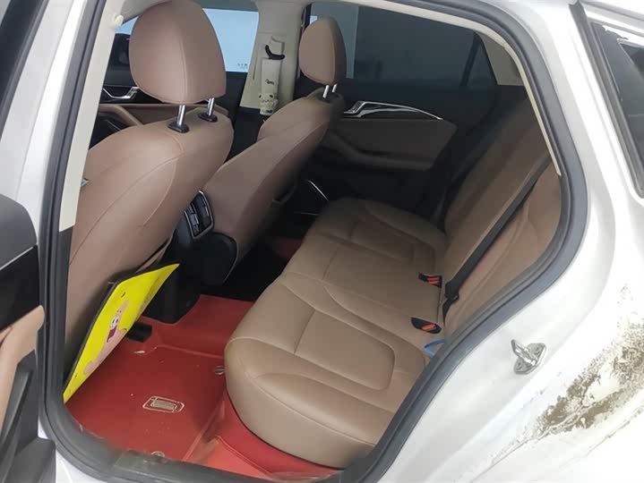 Bestune B70 2024 2024款 龙腾版 1.5T 领创型