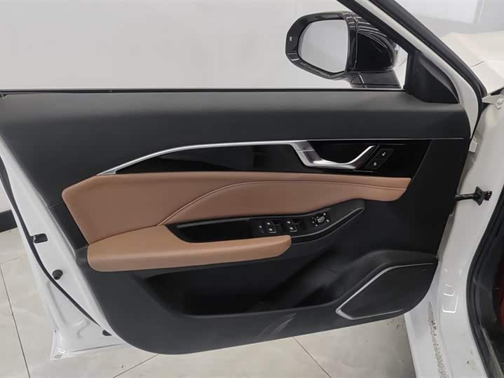 Bestune B70 2024 2024款 龙腾版 1.5T 领创型