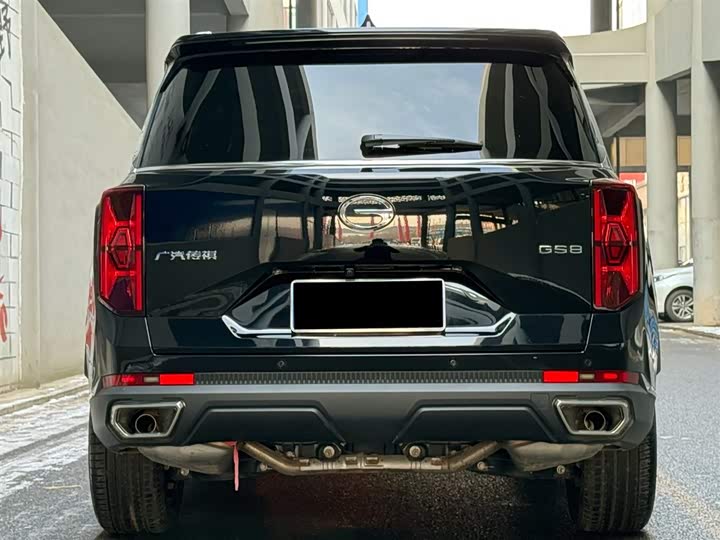 GAC Trumpchi GS8 2025 2025款 领航系列 2.0TGDI 两驱豪华版 5座