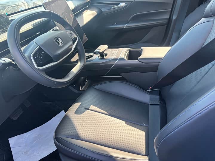 Changan Yida 2023 2023款 蓝鲸NE 1.5T GDI DCT尊贵型