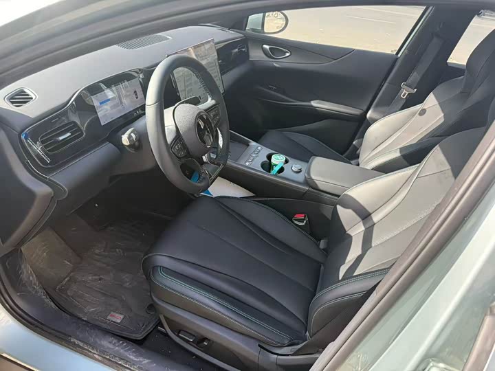 2025 BYD Seal 06 Hybrid/EV