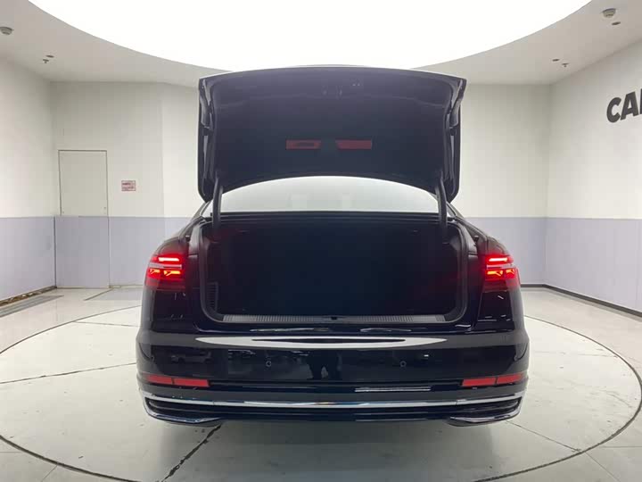 Audi A8 2024 2024款 A8L 50 TFSI quattro 臻选型