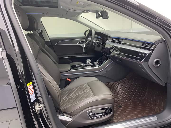 Audi A8 2024 2024款 A8L 50 TFSI quattro 臻选型