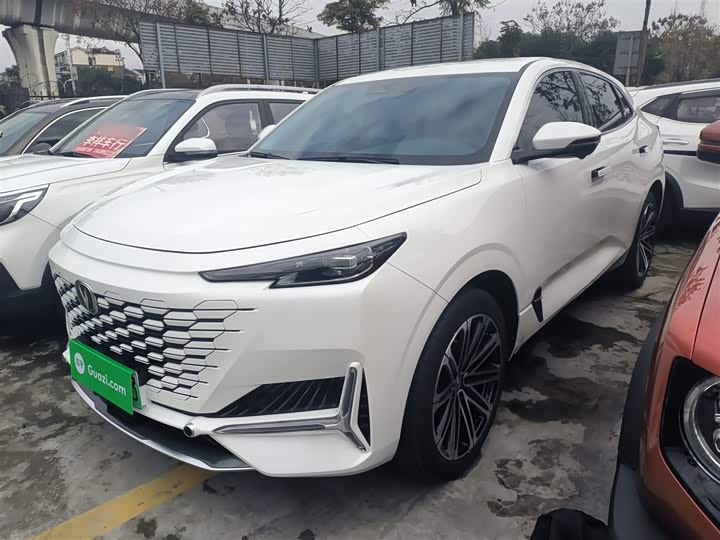 Changan UNI-K Hybrid 2022 2022款 蓝鲸iDD 130km 1.5T 尊贵型