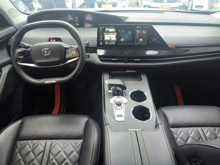 Changan UNI-K Hybrid 2022 2022款 蓝鲸iDD 130km 1.5T 尊贵型