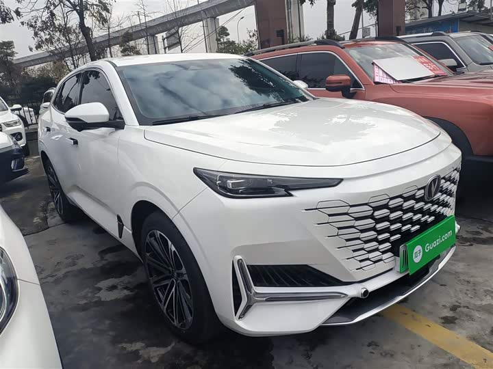 Changan UNI-K Hybrid 2022 2022款 蓝鲸iDD 130km 1.5T 尊贵型