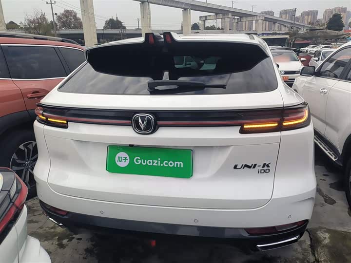 Changan UNI-K Hybrid 2022 2022款 蓝鲸iDD 130km 1.5T 尊贵型