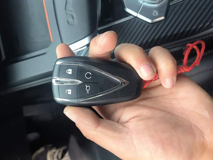 Changan UNI-K Hybrid 2022 2022款 蓝鲸iDD 130km 1.5T 尊贵型