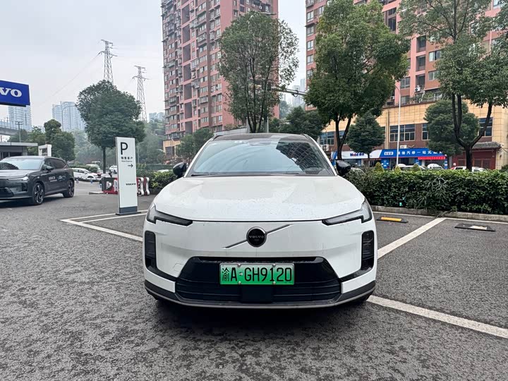 Volvo XC70 Hybrid 2026 2026款 四驱超长续航Plus