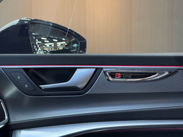 Audi A7L 2024 2024款 45TFSI S-line 筑梦型 流晶套装