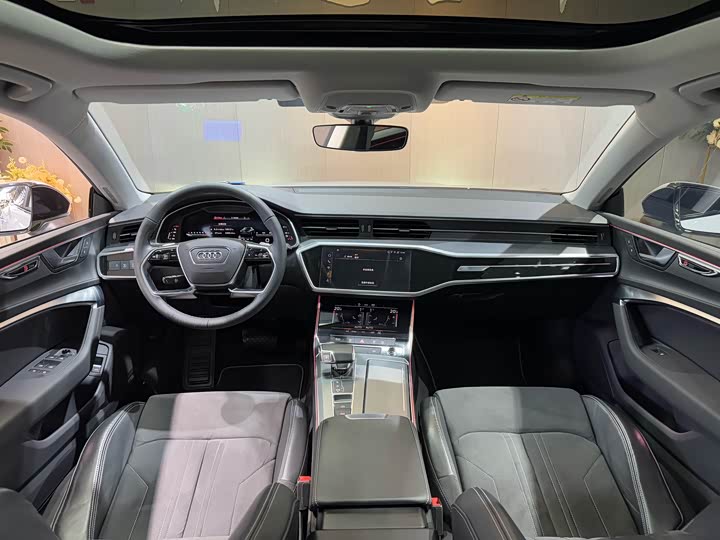 Audi A7L 2024 2024款 45TFSI S-line 筑梦型 流晶套装