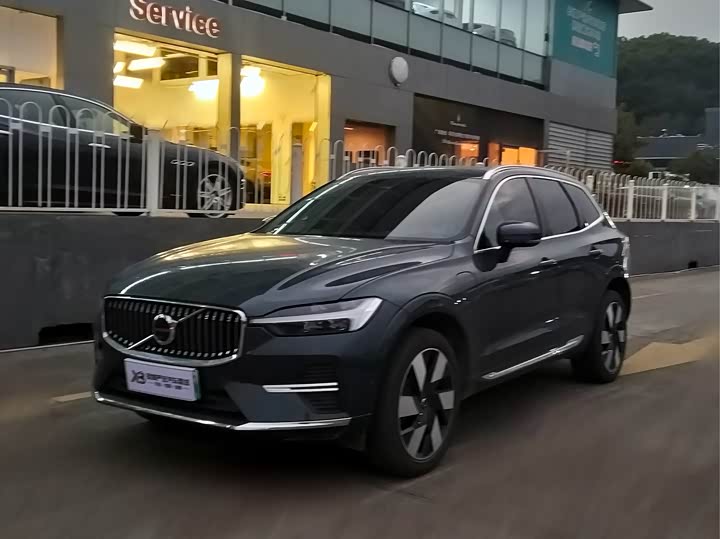 Volvo XC60 Hybrid 2025 2025款 插电式混动 长续航四驱智远豪华版