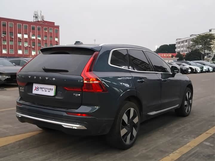 Volvo XC60 Hybrid 2025 2025款 插电式混动 长续航四驱智远豪华版