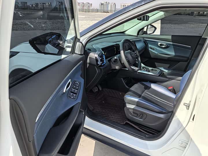 GAC Trumpchi GS3 2023 2023款 影速 270T 劲智版