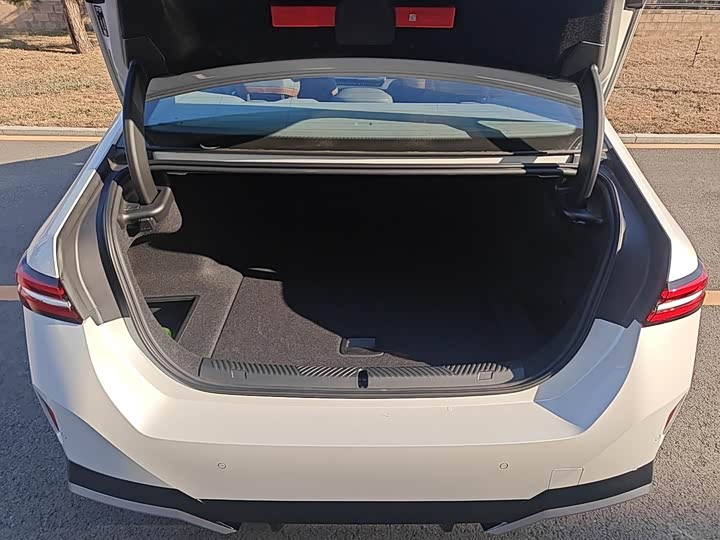 BMW i5 2024 2024款 eDrive 35L 尊享型 M运动套装