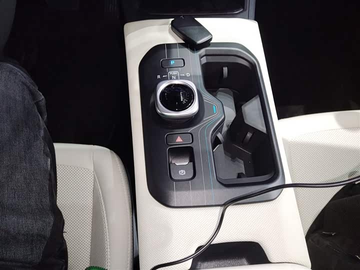 Toyota bZ5 2025 2025款 550 PRO智行版