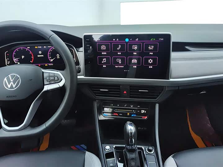 Volkswagen Bora 2024 2024款 300TSI DSG尊行版