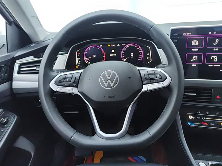 Volkswagen Bora 2024 2024款 300TSI DSG尊行版