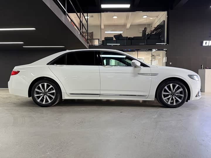 Lincoln Continental 2019 2019款 2.0T 两驱尊享版 国V