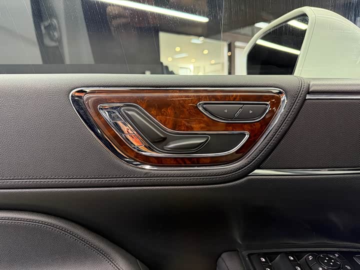 Lincoln Continental 2019 2019款 2.0T 两驱尊享版 国V