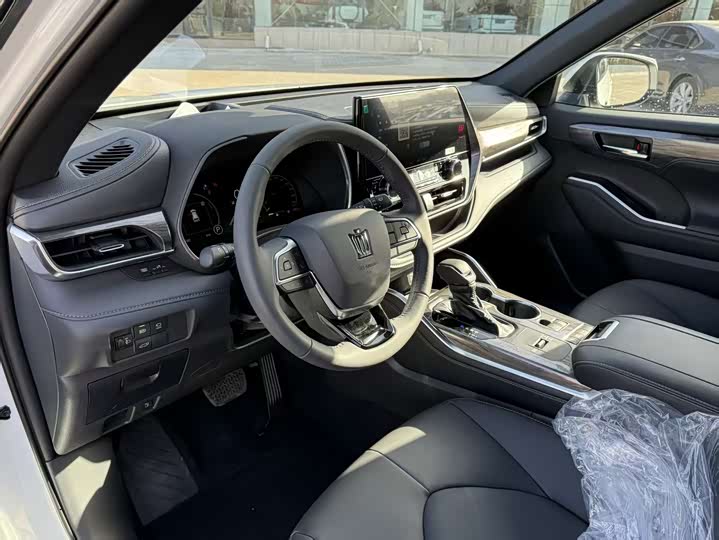 Toyota Crown Kluger 2024 2024款 2.5L HEV四驱尊贵版