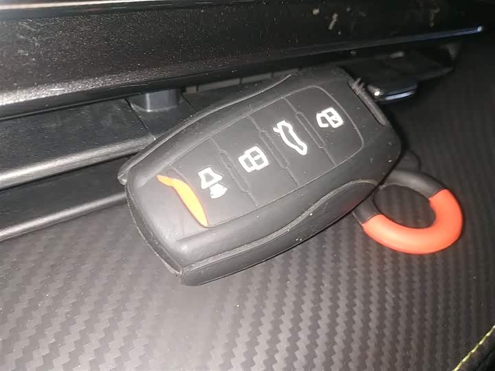 Haval H6S 2022 2022款 2.0T 两驱悦跑版