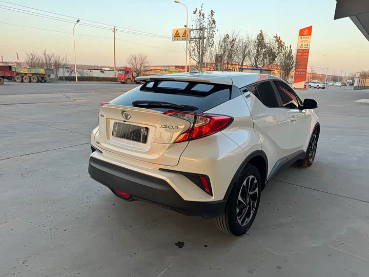 Toyota Izoa 2021 2021款 2.0L 奕享版