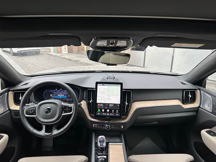 Volvo XC60 2026 2026款 B5 四驱智远豪华版