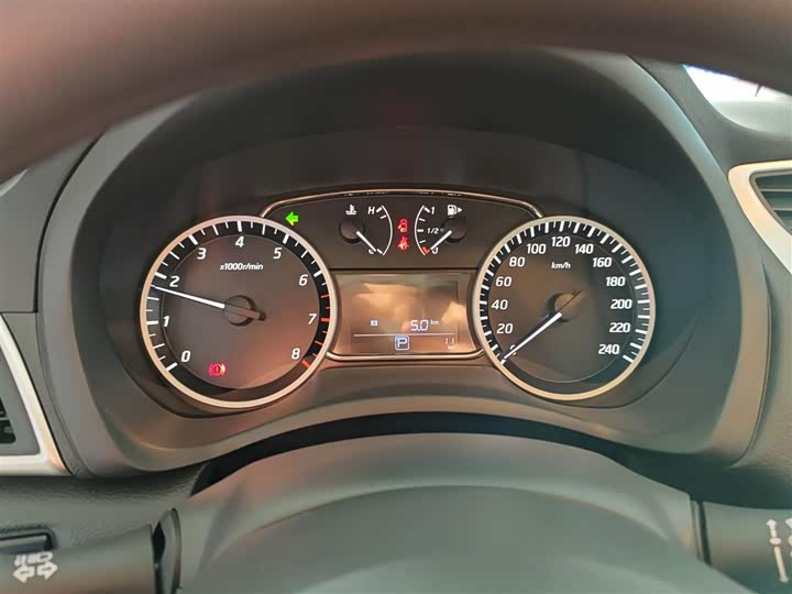 Nissan Sylphy 2024 2024款 改款三 经典 1.6XE CVT舒适版