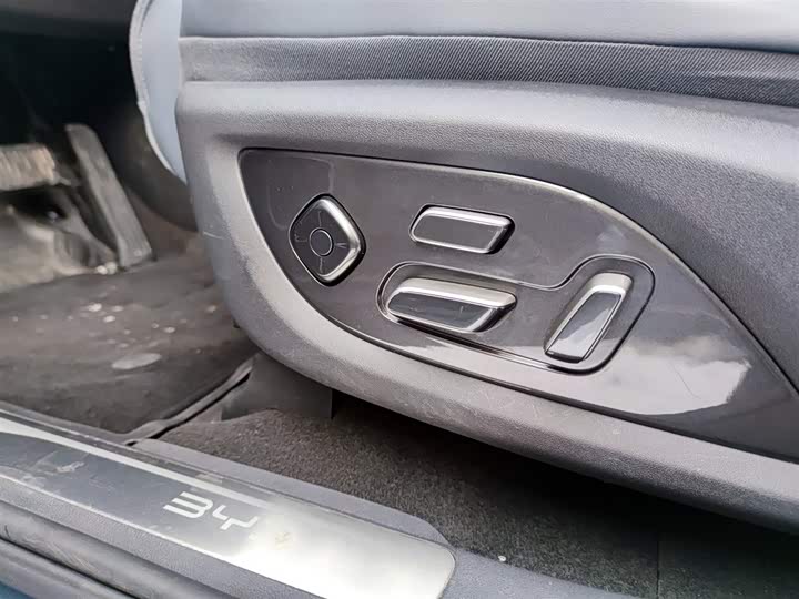 BYD Sea Lion 07 DM-i Hybrid 2025 2025款 150 领航+版