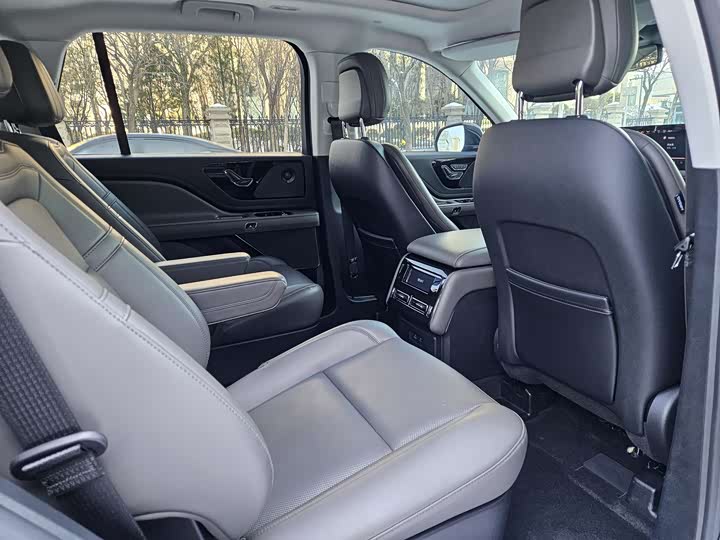 Lincoln Aviator 2024 2024款 3.0T V6 四驱高雅版 六座