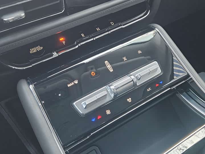 Lincoln Aviator 2024 2024款 3.0T V6 四驱高雅版 六座