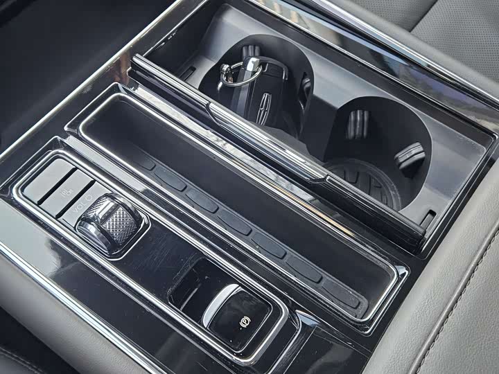 Lincoln Aviator 2024 2024款 3.0T V6 四驱高雅版 六座