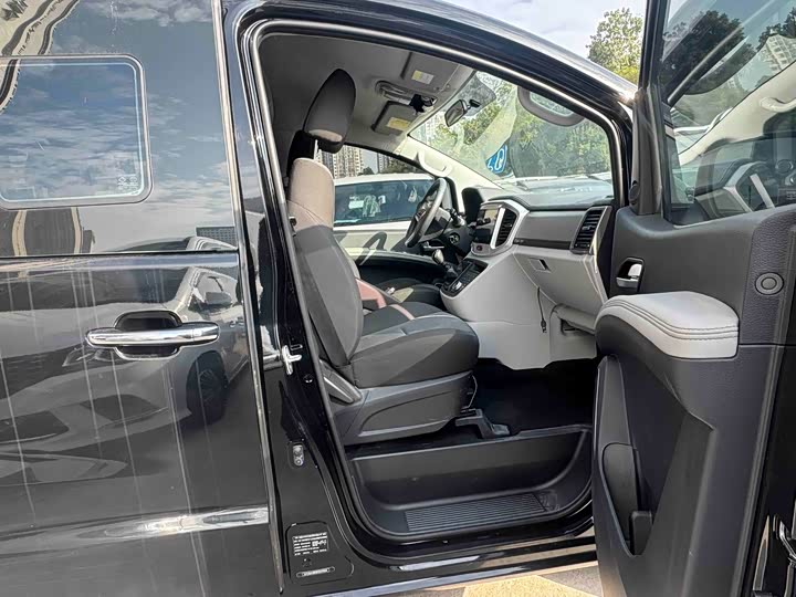 JAC Refine M4 2022 2022款 2.0CTI 柴油 手动劲锐型