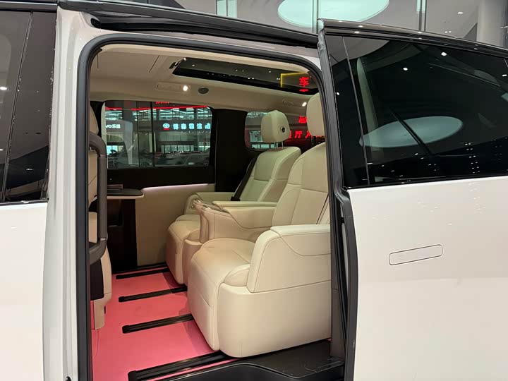 LiXiang Mega 2025 2025款 Ultra 智能焕新版