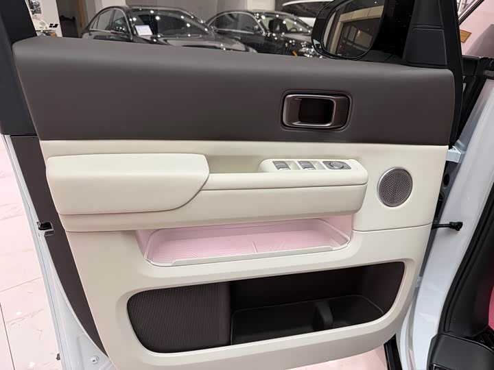 LiXiang Mega 2025 2025款 Ultra 智能焕新版