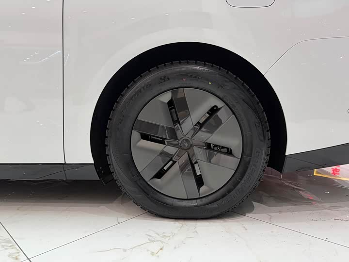 LiXiang Mega 2025 2025款 Ultra 智能焕新版