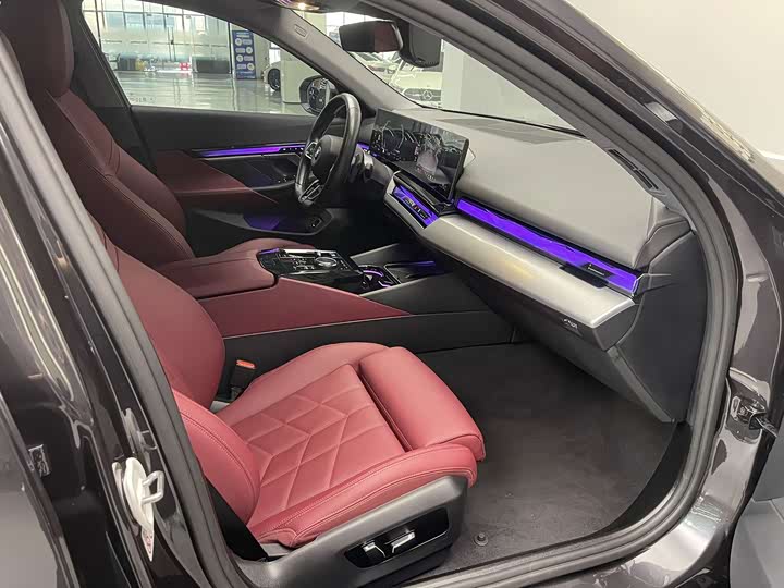 BMW 5 Series 2024 2024款 525i M运动套装