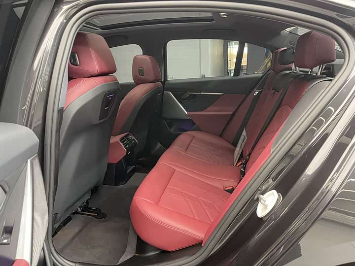 BMW 5 Series 2024 2024款 525i M运动套装